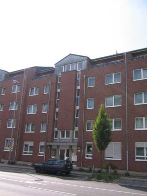 Seniorenwohnung mit Aufzug u. guten Einkaufsmöglichkeiten