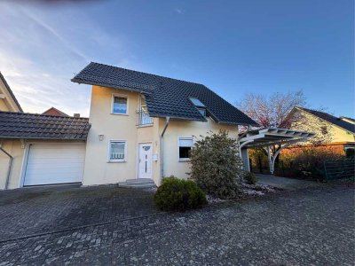 Gepflegte Doppelhaushälfte mit Garage und Carport in Cottbus-Alt-Schmellwitz
