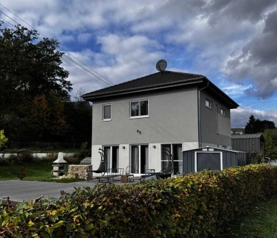 EINFAMILIENHAUS - ideal für Paare, (werdende) Familien und Naturliebhaber