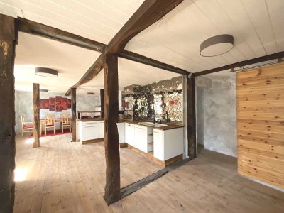 Wohnen und investieren: Großes Zweifamilienhaus ca 340m² mit Ausbauchance in Waldeck-Freienhagen