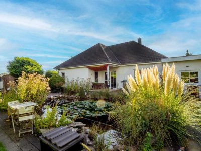 Energieeffizienter Walmdach-Eckbungalow mit Urlaubsfeeling