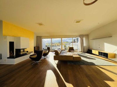 in Kürze! lichtdurchflutetes Wohnen mit freiem Blick, Kamin,  2 Garagenplätze.....