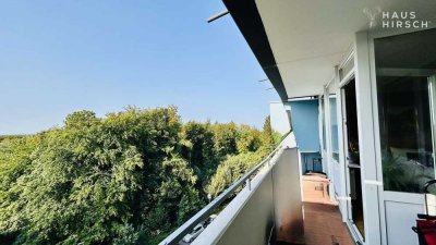 Bezugsfreie 2-Zimmer Eigentumswohnung mit Panoramablick, Aufzug und Balkon