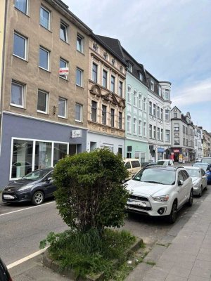 Top geschnittene 2 Raum WE mit Wohnküche WANNENBAD M FENSTER