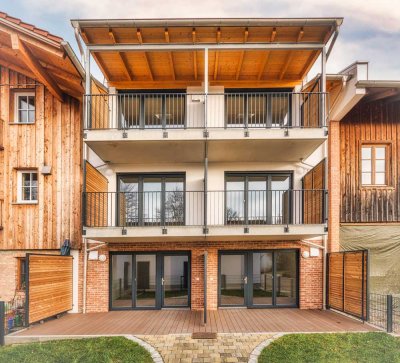 Neuwertige 3-Zimmer Wohnung mit Balkon in Rosenheim-Westerndorf St. Peter