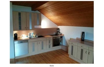 Ruhige und günstige 2,5-Zimmer-Wohnung im Außenbereich