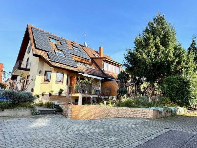 Ein Traumhaus für die Großfamilie in begehrter und ruhige Lage von Ebringen!