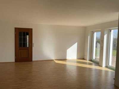 2,5-Zimmer Wohnung mit schöner Terrasse und Aussicht