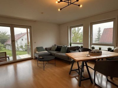 2 Zimmer mit EBK und Terrasse