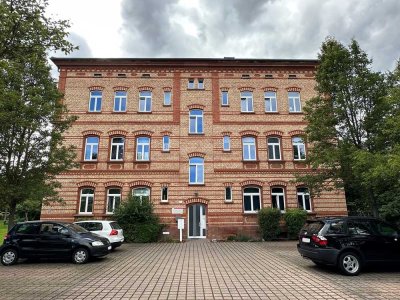 ++ Außergewöhnliche und helle 3 ZKB DG-Wohnung in ruhiger beliebter Wohnlage in LD-Stadt! ++