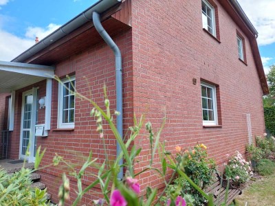 Gepflegte Doppelhaushälfte mit Ausbaureserve in Garbsen-Mitte