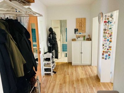 Bonn Lengsdorf schöne 2 Zimmer Wohnung mit Balkon, seperater Küche - Bad mit Badwanne