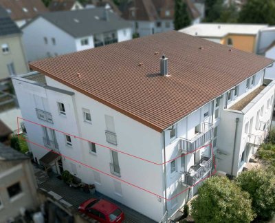 Sehr gute Lage: Schicke 3-Zimmer Wohnung mit zwei Balkonen und nagelneuer Küche im 1. OG in Bretten