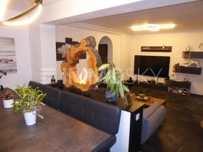 GEDIEGENES EIGENHEIM MIT STIL - FRISCH RENOVIERT!!!