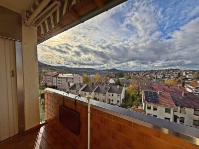Grandiose Aussicht! Gut aufgeteilte & gepflegte 3 Zimmer ETW mit Balkon+PKW Stellplatz