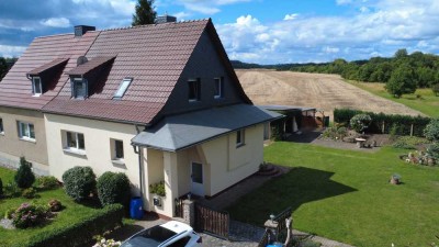 Großzügige Doppelhaushälfte in Amesdorf – ideal für Familien oder mehrere Generationen!
