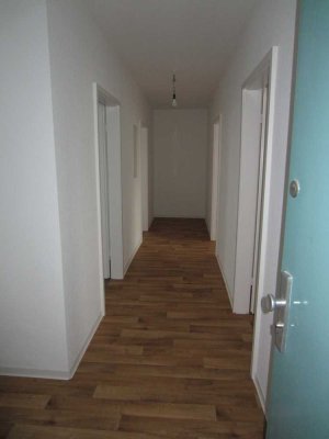 Schöne sanierte 3-Zimmer Wohnung mit Balkon in Bemerode
