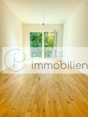 HOCHWERTIGER NEUBAU MIT SÜDTERRASSE++ AUFZUG UND CARPORT++PARKETTBÖDEN++ EINBAUKÜCHE