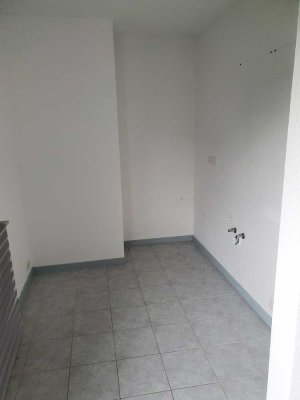 Helle, neuwertige 1,5-Zimmer Wohnung in Eibelstadt mit Solarheizung