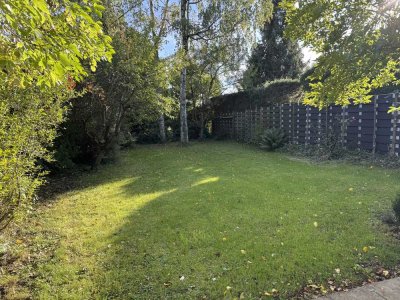 Reiheneckhaus mit Garten an der Hauptstraße