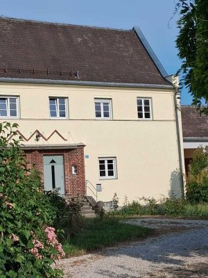 Zwei Zimmer in München oder ein ganzes Haus im Grünen!