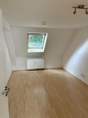 Freundliche 4-Zimmer-Maisonette-Wohnung in Karben-Petterweil