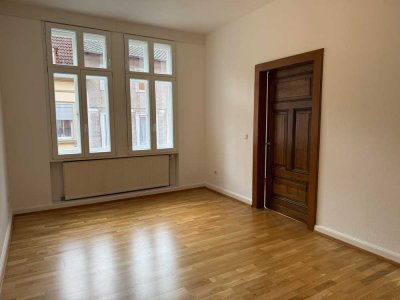 Schöne Altbauwohnung mitten im Nauwieser Viertel - RENOVIERT