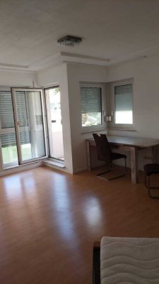 WG Zimmer in 2er WG zu vermieten, beide frei!!! voll möbliert, renoviert, 53qm, Gießen