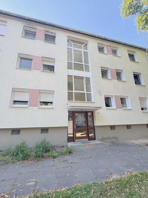 Drei-Zimmer-Wohnung mit Küche und Loggia in ruhiger Lage in Osterholz