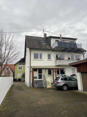 Idyllische 4 Zimmerdachgeschosswohnung im Kaiserstuhl mit Garten