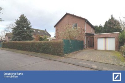 Freistehendes Einfamilienhaus mit großem Garten in Bedburg-Kaster