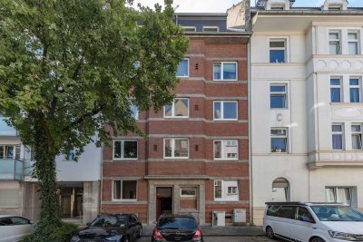 DÜSSELDORF-Golzheim: "HAUS ROLANDS. gründerzeitwohnen."