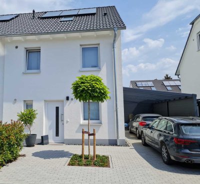 Neuwertige Doppelhaushälfte mit gehobener Innenausstattung inkl. EBK in Usingen