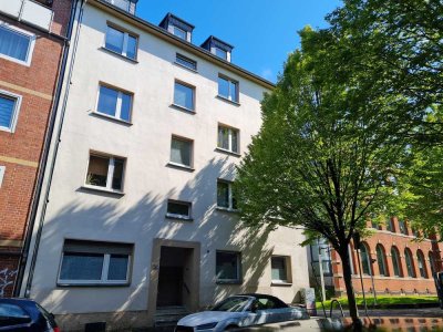 ***Do-Gerichtsviertel, komplett renovierte helle 1,5-Zimmerwohnung mit Einbauküche***