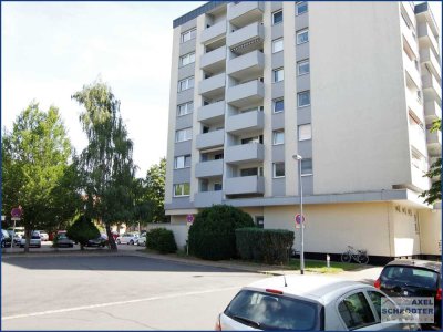 Sonnige Single-Wohnung mit Loggia!  Anfragen bitte ausschließlich per Email!!!