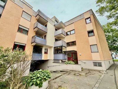 MGF Group - *Renovierungsobjekt mit Potenzial* -Zimmer-Wohnung mit Loggia in ruhiger Lage!