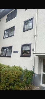 Exklusive, sanierte 3-Zimmer-Wohnung mit Balkon und Einbauküche in Köln