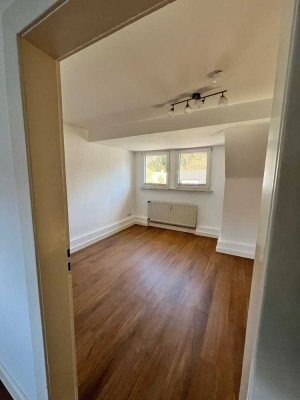 2,5 Zimmer - Wohnung, Exklusiv und ruhig gelegen!