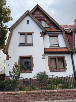 Eigentumswohnung in erhaltenswerter Bausubstanz in MA-Feudenheim