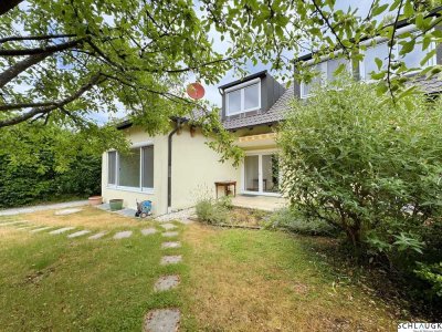 Charmante, sonnige Doppelhaushälfte mit viel Platz für die Familie
