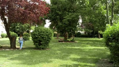 Sehr schön sanierte Wohnung mit EBK, modern geschnittene Wohnraumaufteilung, Gartennutzung