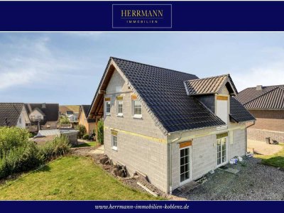 Familienfreundliches Einfamilienhaus mit großzügigem Raumangebot und ausstehender Fertigstellung