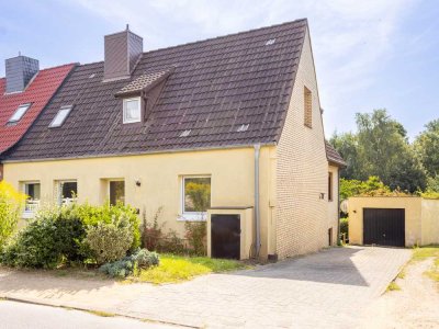 Attraktive Doppelhaushälfte in Preetz mit Einliegerwohnung und Garten