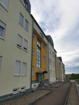 Ohne Makler. Geschmackvolle 3-Zimmer-Wohnung mit EBK in Sinsheim