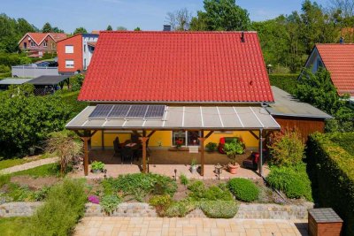 Voll ausgestattetes Einfamilienhaus in Altlandsberg - Mit Einbauküche, Fußbodenheizung, Pool u.v.m.