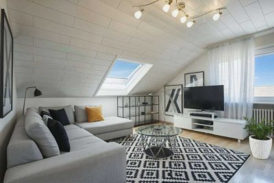 Dachgeschosswohnung mit fabelhaftem Ausblick und zwei Stellplätzen