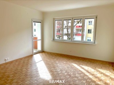 Erstbezug nach Renovierung: 3,5-Zimmer-Wohnung mit Loggia in Waidmannsdorf zur Miete