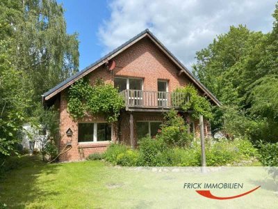 Nähe Neustadt (3 km) - Geräumige Erdgeschosswohnung mit Garten