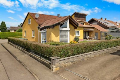 Viel Platz für Ihre Familie – Großzügiges Zweifamilienhaus in ruhiger Wohnlage
