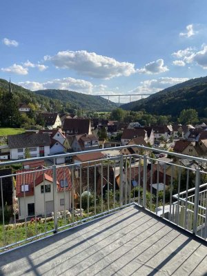 Traumhafte 4-Zimmer-Wohnung mit großem Balkon
